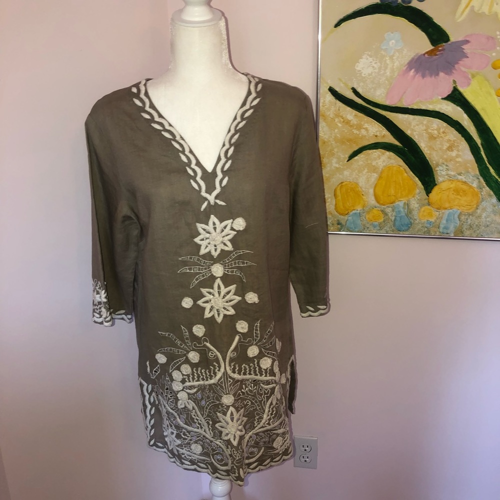 Exquisite Linen Tunic Perfect for Spring